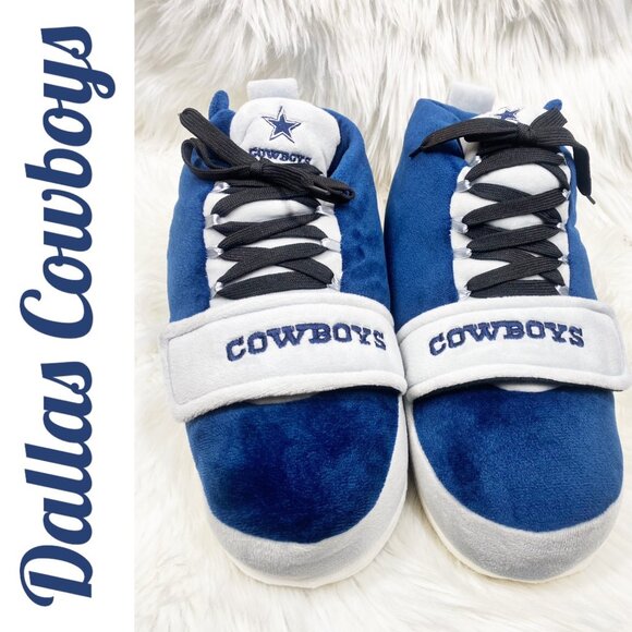 NWOT DALLAS COWBOYS NFL PLUSH SNEAKER SLIPPERS, SIZE MEDIUM - Picture 1 of 11